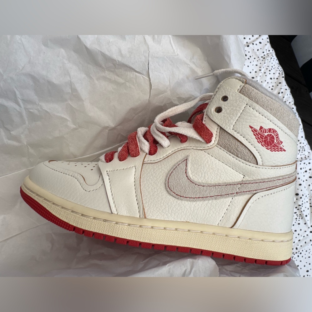 Women’s Air Jordan 1 – Off-White/Red – Size 6.5 (BNIB)